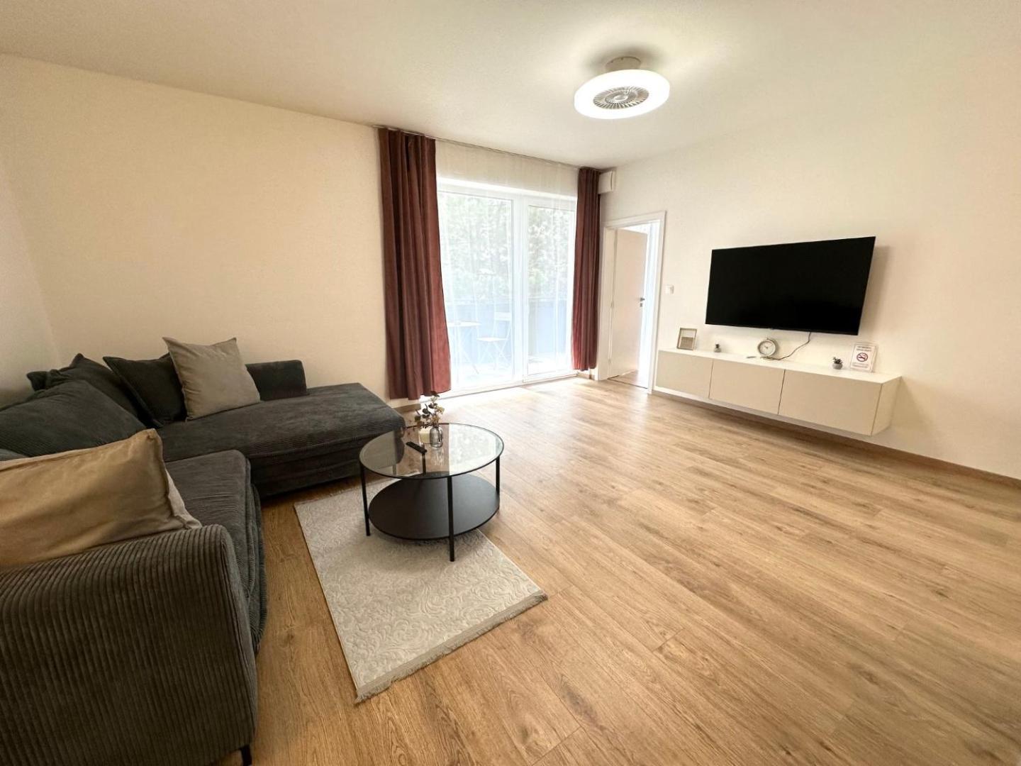 2 Room Apartment, New Building, Balcony, 208 Rovinka Exteriér fotografie