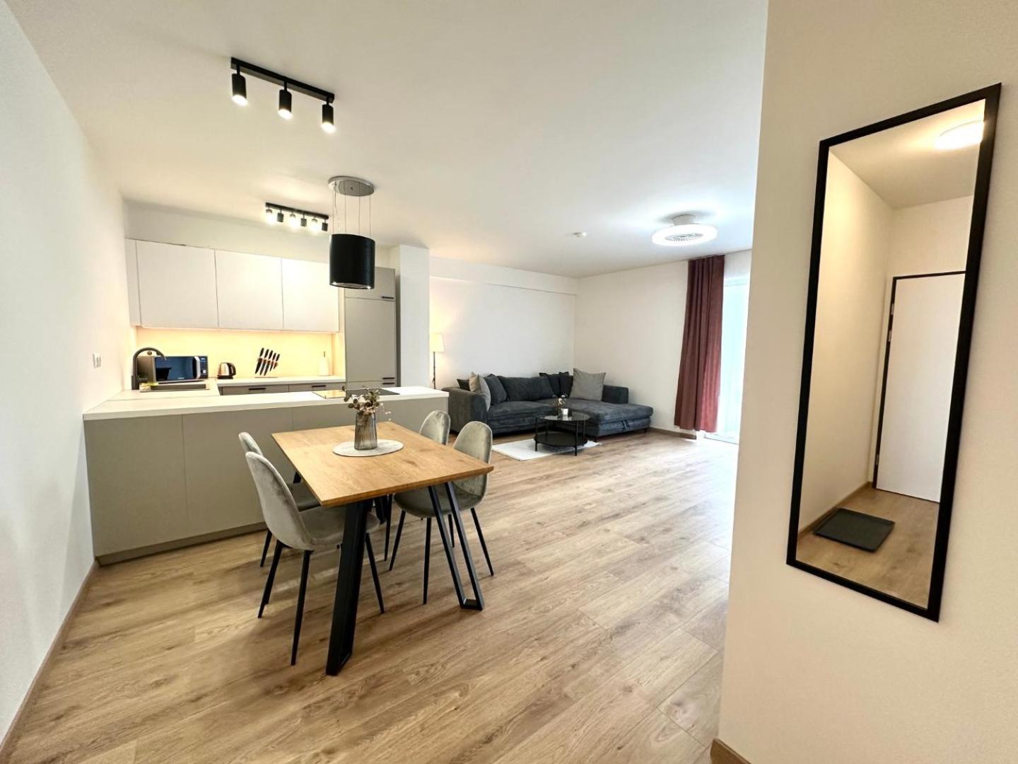 2 Room Apartment, New Building, Balcony, 208 Rovinka Exteriér fotografie