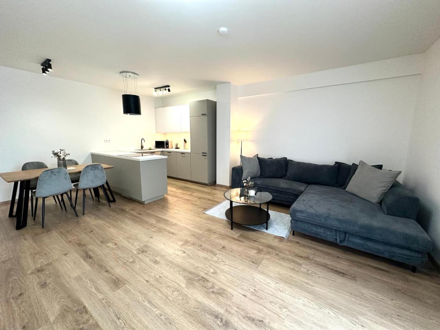 2 Room Apartment, New Building, Balcony, 208 Rovinka Exteriér fotografie
