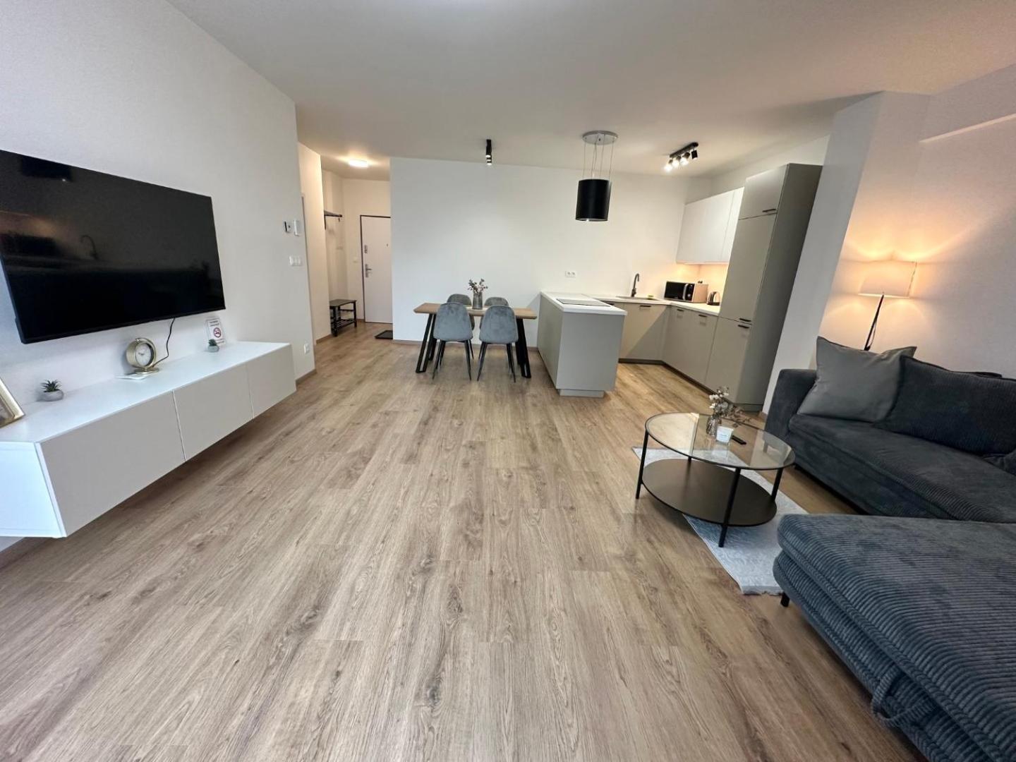 2 Room Apartment, New Building, Balcony, 208 Rovinka Exteriér fotografie